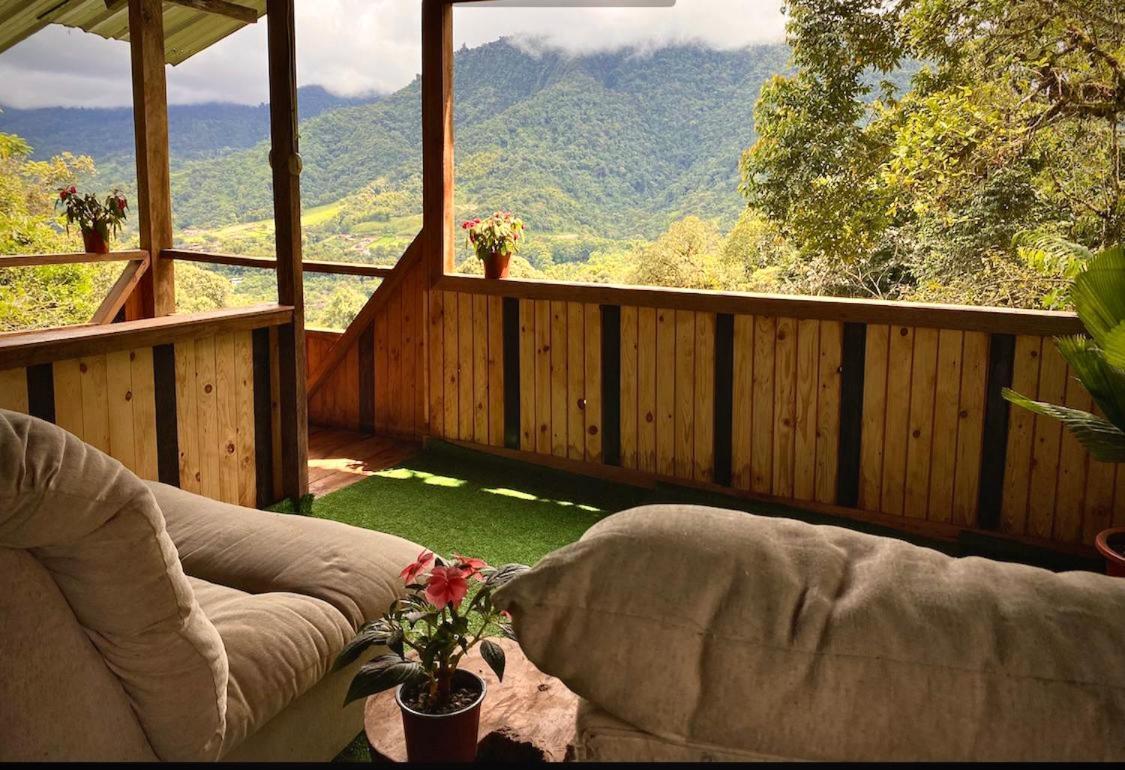 Eden Treehouse Villa Mindo Eksteriør bilde
